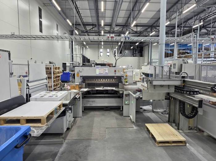 Polar N 137 AT cutting system Pic 3