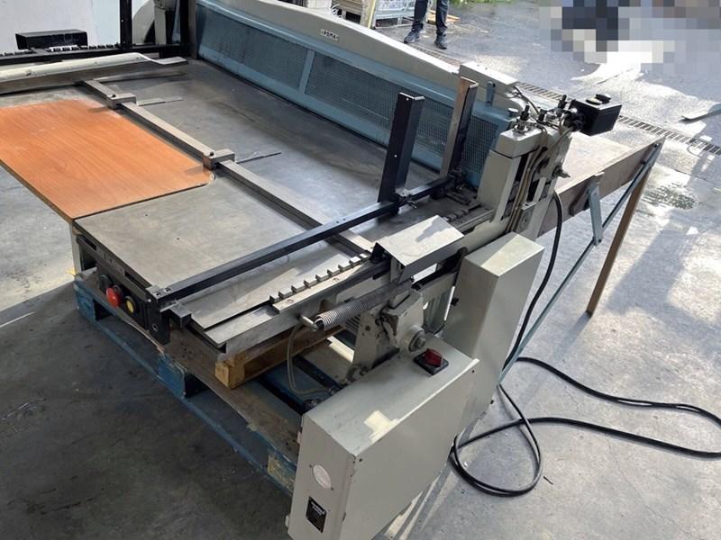 Polygraph LS 1300 Board Cutter Pic 5