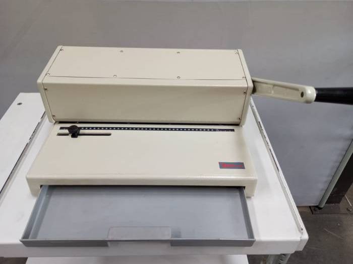 Yosan 4500 - Encuadernadora Pic 2