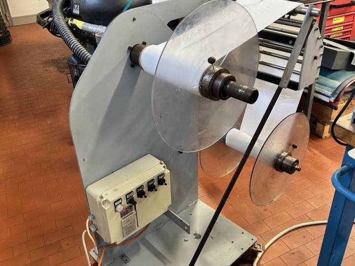 Roll slitting machine Pic 1