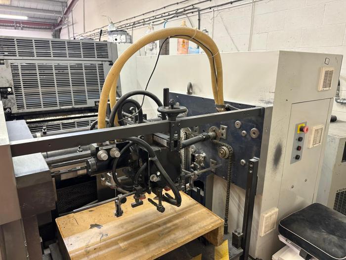 Sakurai Oliver 572 ED2 Coater Pic 6