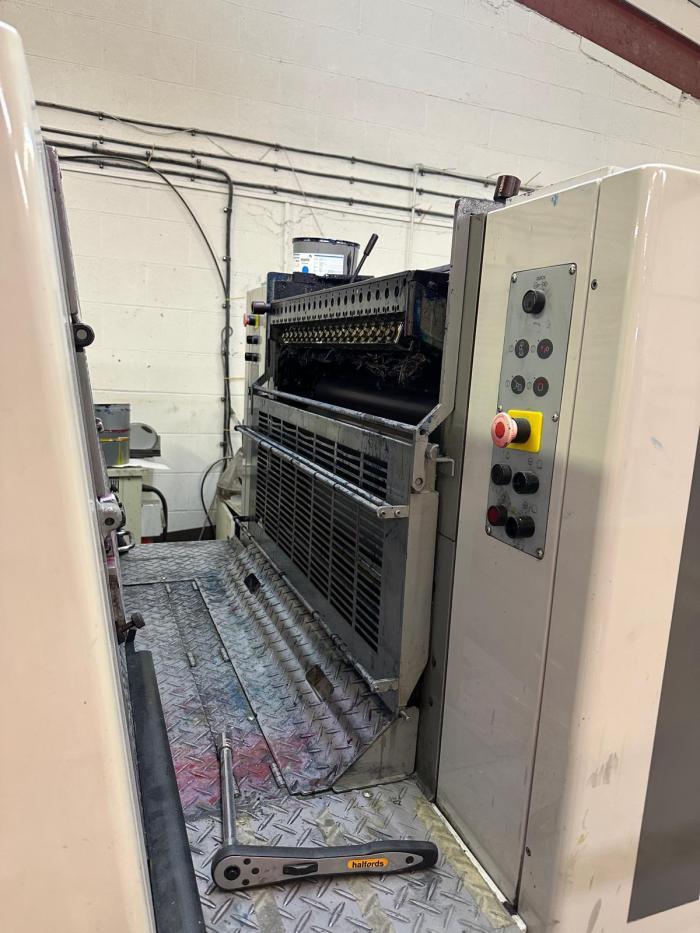 Sakurai Oliver 572 ED2 Coater Pic 7