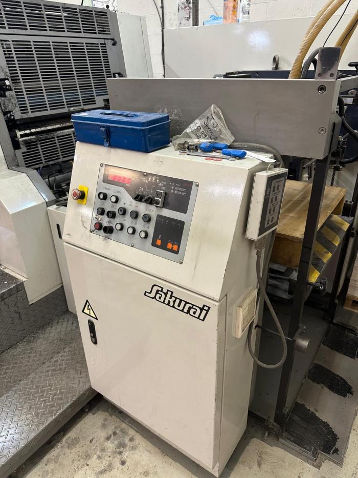 Sakurai Oliver 572 ED2 Coater Pic 3