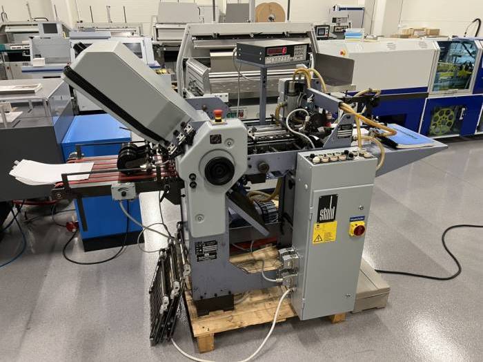 STAHL T36 4 Pharmaceutical Folding Machine Pic 2