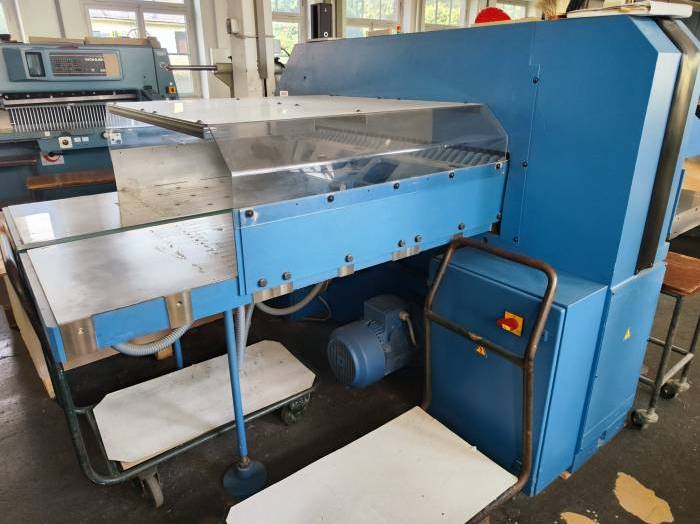 Schneider Senator 115 H S-Line Pic 5