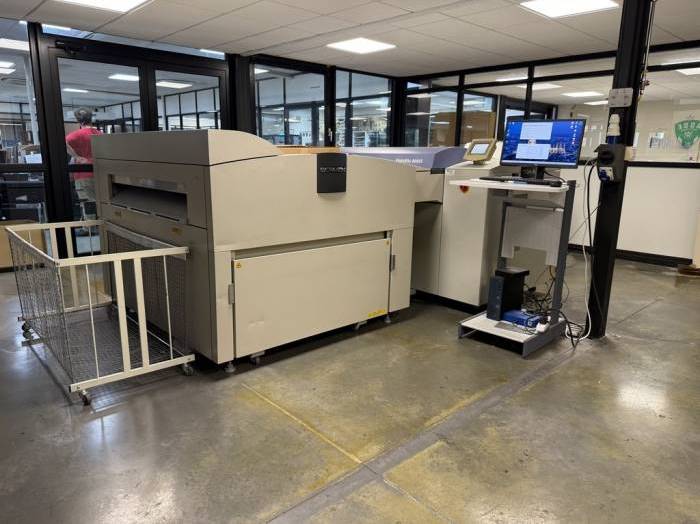 Screen PT R 8600 S Pic 2