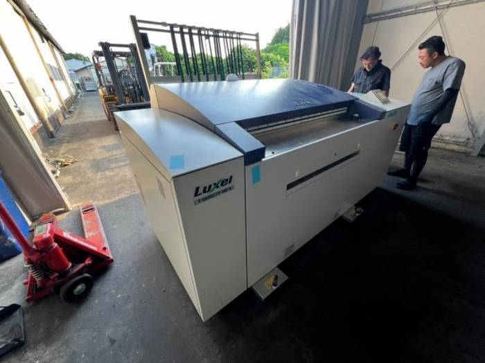 Screen PT R 8900 CTP with MA L8900 Autoloader Pic 3