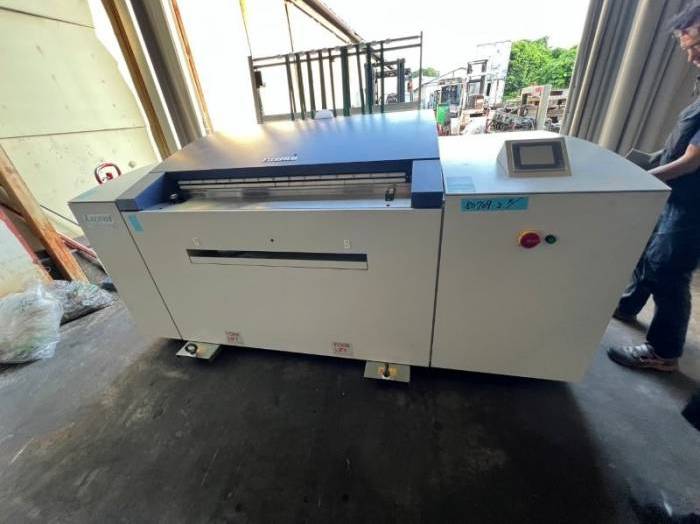 Screen PT R 8900 CTP with MA L8900 Autoloader Pic 2