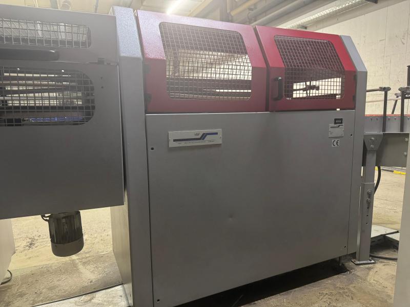 VBF Vesta jacketing machine Pic 4