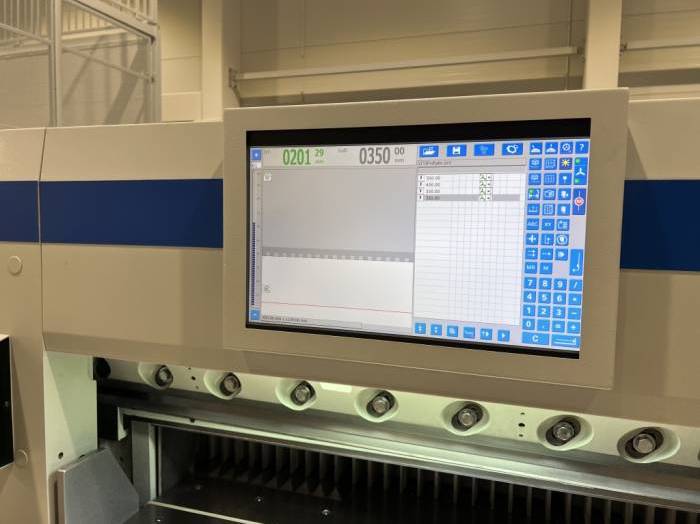 Wohlenberg 115 TS Paper Cutting Machine Pic 4