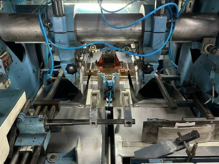 Wohlenberg 7010 Sprinter Gathering and Perfect Binding Pic 10