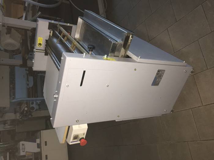 Zechini Glue machine Pic 2